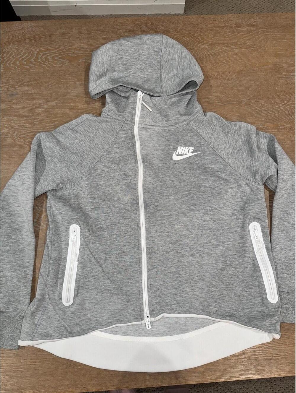 Nike Sportswear Tech Fleece Cape Hoodie Jacket Women's Size S Grey Full-zip EUC